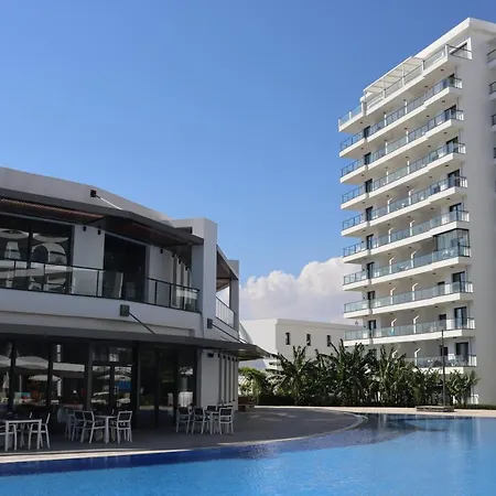 Daire Caesar Blue Large With Sea View And Aquapark